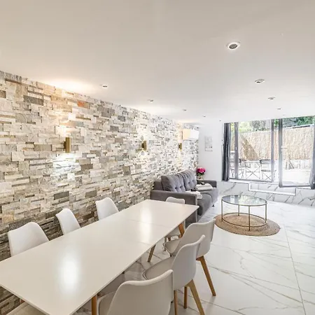 Cannes Guest House