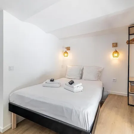 Cannes Guest House كان