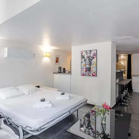 Cannes Guest House